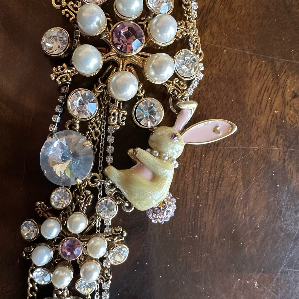 Elegant Betsy Johnson Snow Bunny Pendant Necklace